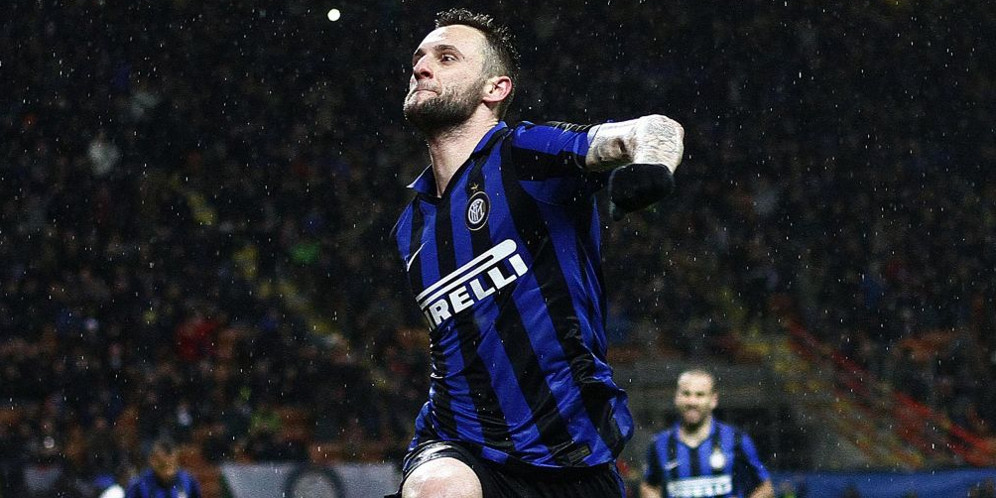 Brozovic Merapat Ke MU?